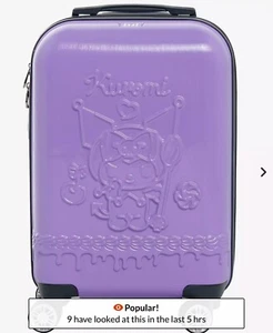 Vollständiger Sanrio Kuromi Icons lila Koffer 21 Zoll neu im Karton - Bild 1 von 4