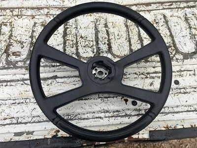 Volante GMC C1500 1988-1994 (Suburban) (C2500 C3500) OEM usado Foto 1 de 4