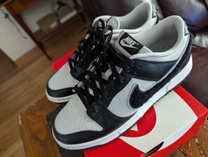 Size 9 - Nike Dunk Low Retro '08 Panda 2011 - Picture 1 of 6
