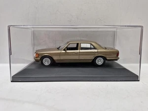 Altaya Mercedes 500 SE W126 SWB 1:43 MIB in replacement cabinet - Bild 1 von 6