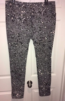 BALENCIAGA Black White Printed Ankle Zip Skinny Jeans Size 28M FR 42 - Image 1 of 4