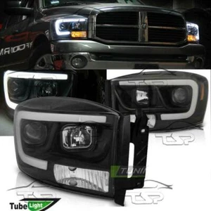 FARI ANTERIORI LED TUBE BLACK PER DODGE RAM 06-08 FANALI HEADLIGHTS - Imagen 1 de 4