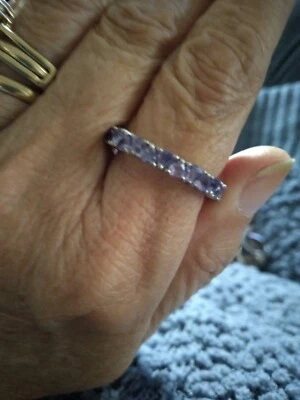 Alianza de boda de tanzanita natural de 2,5 quilates  Foto 1 de 4