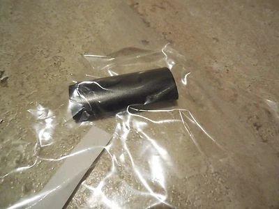 NEW Porsche 911 / 912 / 930 Windshield Moulding Joint ( Black ) Foto 1 de 2