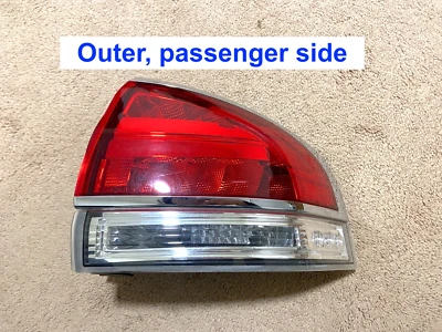 2011 - 2015 Lincoln MKX Passenger Right Side Outer Taillight Brake Stop Lamp OEM - Imagem 1 de 4