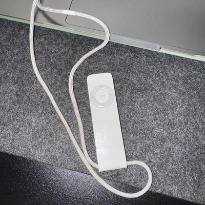 Vintage Apple IPod Shuffle 1.Generation Weiß 1GB - MP3 Player Weiß - Bild 1 von 4