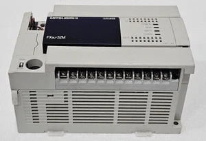 FX3U-32MT/ESS | Mitsubishi | AC Unit 16 Inputs/Outputs, Used - Picture 1 of 8