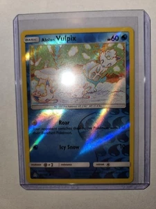 Alolan Vulpix - 30/156 - Holo inverso comune - Ultra Prisma - Carta Pokemon NM/M - Foto 1 di 8