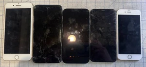 LOT OF 5 MISCELLANEOUS iPHONES - *AS-IS FOR SALVAGE/PARTS/DISASSEMBLY* - Photo 1 sur 6