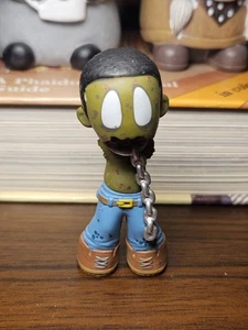 Modellino Walking Dead 2014 Michonne's Pet Walker scarpe marroni - Foto 1 di 2
