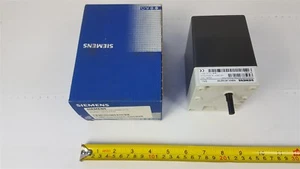 Siemens SQN31.401A2700 Damper Motor Actuator 220-240VAC 50-60Hz 6.5VA 3Nm - New - Picture 1 of 9