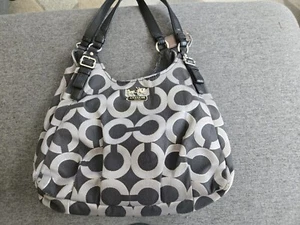 Coach Madison Maggie Op Art schwarz silber Canvas Schulter Handtasche 18765 - Bild 1 von 8