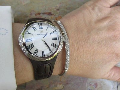 Bertolucci Serena Garbo Diamante Acero Inoxidable Correa de Cuero Marrón Esfera Fregona Nuevo en Caja Foto 1 de 4