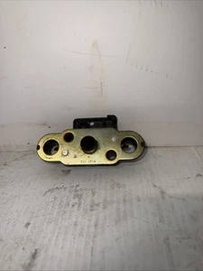 99-07 Suzuki Hayabusa gsx1300r 45220-20A01 BRACKET, SEAT SUPPORT- SEAT LATCH - Picture 1 of 3