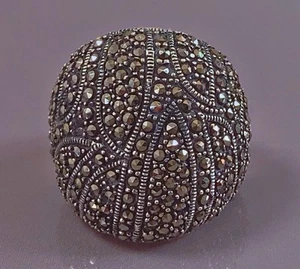 17grs Grosse ancienne bague argent marcassites bague dôme argent massif T56 - Imagen 1 de 9