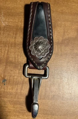 The Flat Head - Clip de llave de cinturón concho cordobés y plata de ley Foto 1 de 2