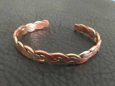 VINTAGE 1980'S DEAD STOCK HANDCRAFTED BRAIDED COPPER ARTISAN MENS CUFF BRACELET - Image 1 of 4