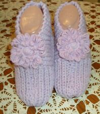 HAND KNITTED WOMAN LADY SLIPPERS w/DAISY "CUTE" SIZE  -  LARGE 10 - 11   ~ NEW