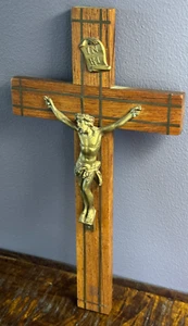 Crocifisso vintage in legno STE ANNE DE BEAUPRES con metallo Gesù ottone intarsiato 12" - Foto 1 di 7