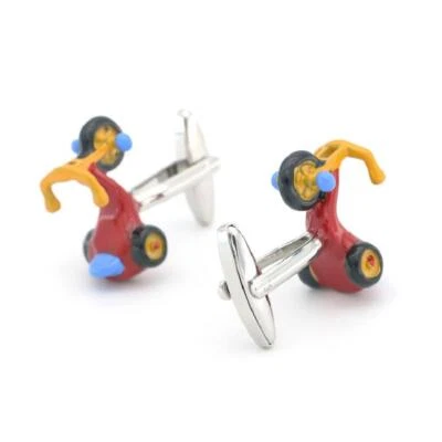 Gemelos TRICICLO JUGUETE Lindos Niños Bicicleta Colorido Esmalte Novio Boda con Bolsa de Regalo Foto 1 de 4