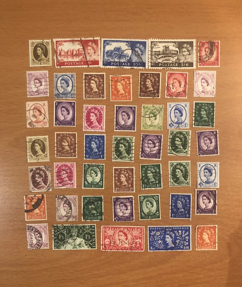 Stamps Great Britain Lot of 45 unchecked  QE  stamps, see details. - Image 1 of 3