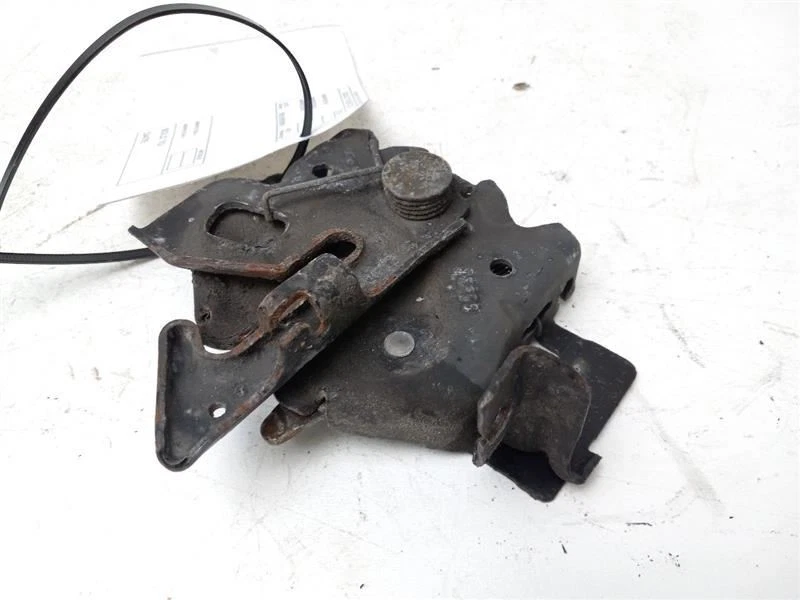 2006 FORD F-150 HOOD LATCH - Image 1 of 4