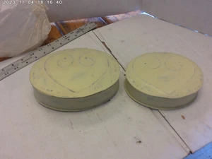 Decorative oval metal box with lid 2pcs (worn avacado look) - Picture 1 of 4