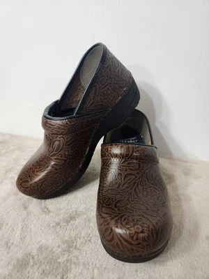 Zapatos Zueco Profesional Dansko XP 2.0 Marrón Oscuro Cuero Repujado Talla 38 EE. UU. 7.5 Foto 1 de 4