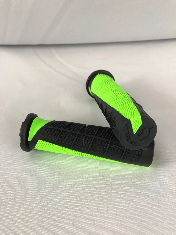 Empuñaduras Scott USA Duece ATV para acelerador de pulgar embarcaciones moto acuática MTB manillar  Foto 1 de 1