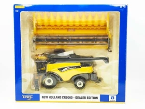 1/32 New Holland CR9060 Combine Dealer Edition - Picture 1 of 3