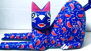 Oaxaca Mexico Hand Painted Wood Cat Figurine Folk Art Signed By Artist - Picture 1 of 13