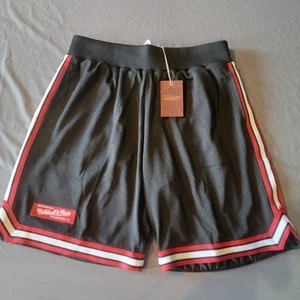 Mitchell & Ness Branded M&N Box Logo Mesh Mens Shorts XL Black New With Tags - Picture 1 of 8