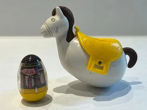 Vintage 1974 Hasbro Weebles Wobbles White Horse & Indian/Native American Rider - Bild 1 von 13