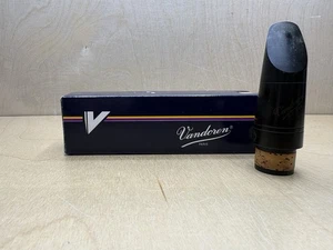 Boquilla clarinete Vandoren 5JB con caja - Imagen 1 de 6