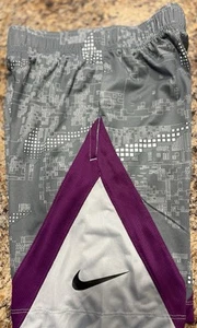 Boy’s Nike Dri Fit Shorts Size 8 - Picture 1 of 3