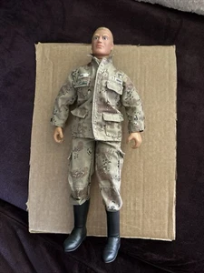 Hasbro 1992 GI Joe Solider Puppe Duke komplettes Outfit - Bild 1 von 3