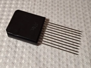 Pampered Chef Hold n Slice Halter Fingerschutz Käse Gemüse Obst #1101 - Bild 1 von 7