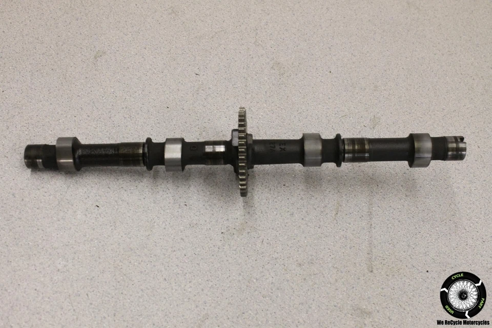 Распредвал распределительного вала выхлопного двигателя 2000 Suzuki Katana 600 Gsx600f GSX 00 - Изображение 1 из 1