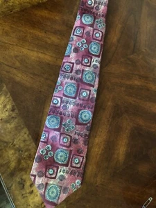 Vintage Mens Tie, JT Beckett brand, 100% Silk, made in the USA, Deep Red w/Beige - Picture 1 of 4