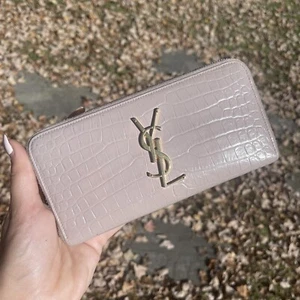 Auth Saint Laurent Round Zipper Long Wallet Croco Embossed YSL Logo Gold - Picture 1 of 12