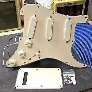 1989 Fender Strat Plus LOADED PICKGUARD Gold Lace Sensor Pickups USA 80's Guitar - Picture 1 of 17