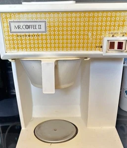VINTAGE 1980s AUTOMATIC-MR-COFFEE II Base With Filter Basket - Picture 1 of 1