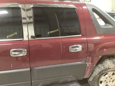 Driver Rear Side Door With Lower Body Cladding Fits 03-06 AVALANCHE 1500 4486116 Foto 1 de 4