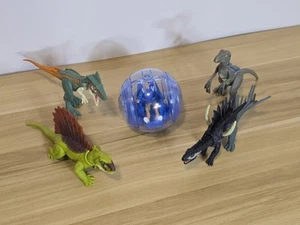 Jurassic World Dominion Ferocious Pack Dinosaur Bundle + Gyrosphere - Picture 1 of 9
