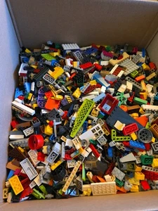 Huge Bulk Lego 25lbs Pounds Lot Assorted Bricks Blocks Parts Pieces & More - Picture 1 of 5
