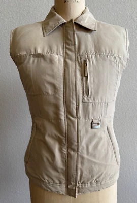 Chaleco de plumón de seda MAG Magaschoni para mujer talla XXS cremallera completa beige usado en excelente estado Foto 1 de 4