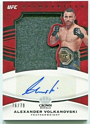 Alexander Volkanovski 2021 Panini Chronicles UFC Crown Royale Jersey Auto #76/79 - Image 1 of 2