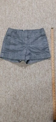 Express Women Casual Cuffed Shorts Blue/ White Size 4 - Image 1 of 4