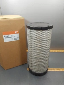 NOS Genuine Fleetguard AF26667 Air Filter. GM V8 6.6L 8.1L, 03-09 Topkick Kodiak - Bild 1 von 4