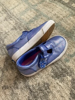 Zapatilla deportiva Keds azul iridiscente Daphne Mary Jane niño pequeño talla 7 M gancho/bucle Foto 1 de 4